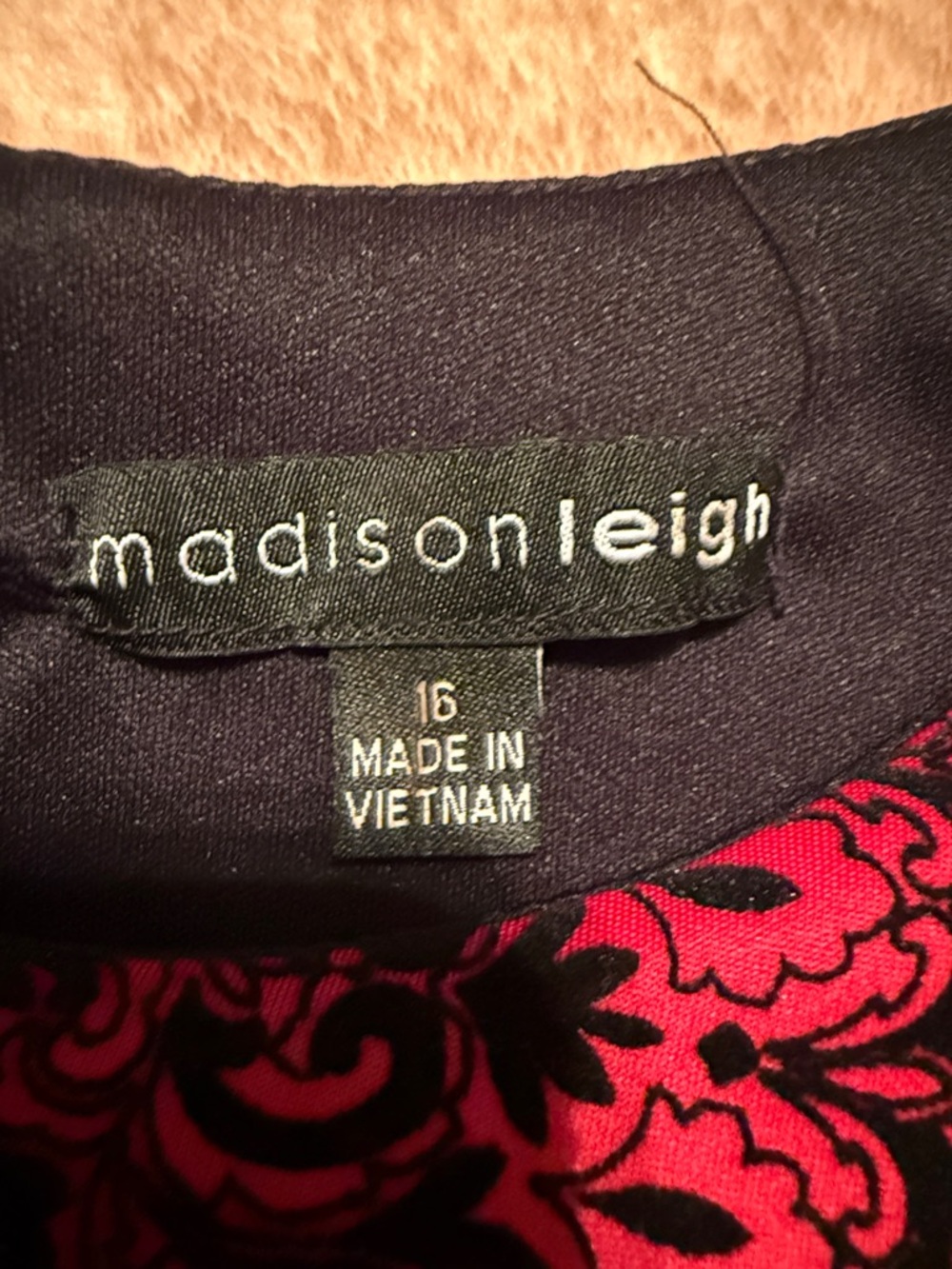 π€MADISON LEIGH RED BLK SLEEVELESS DAMASK FIT N FLARE DRESS SIZE 16π€ - Picture 6 of 10